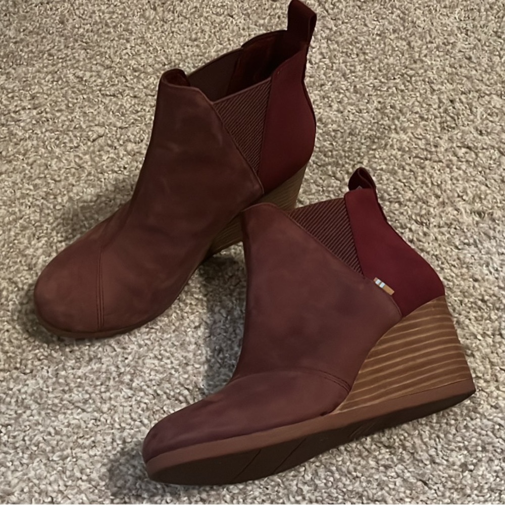Toms boots size 7